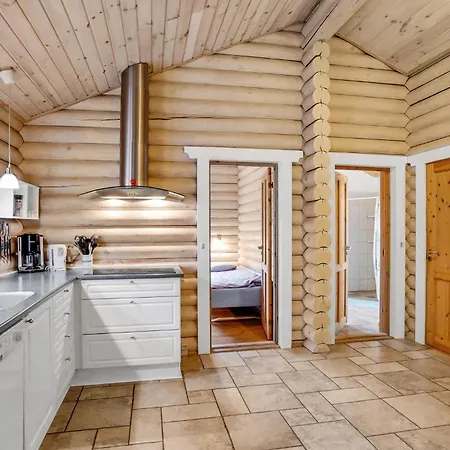 3 Bedroom Pet Friendly Home In Farso