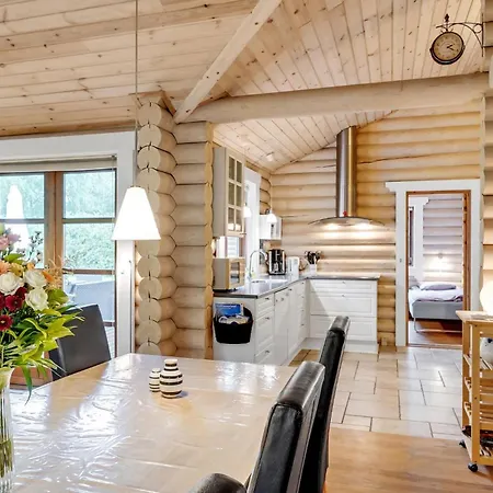 3 Bedroom Pet Friendly Home In Farso *